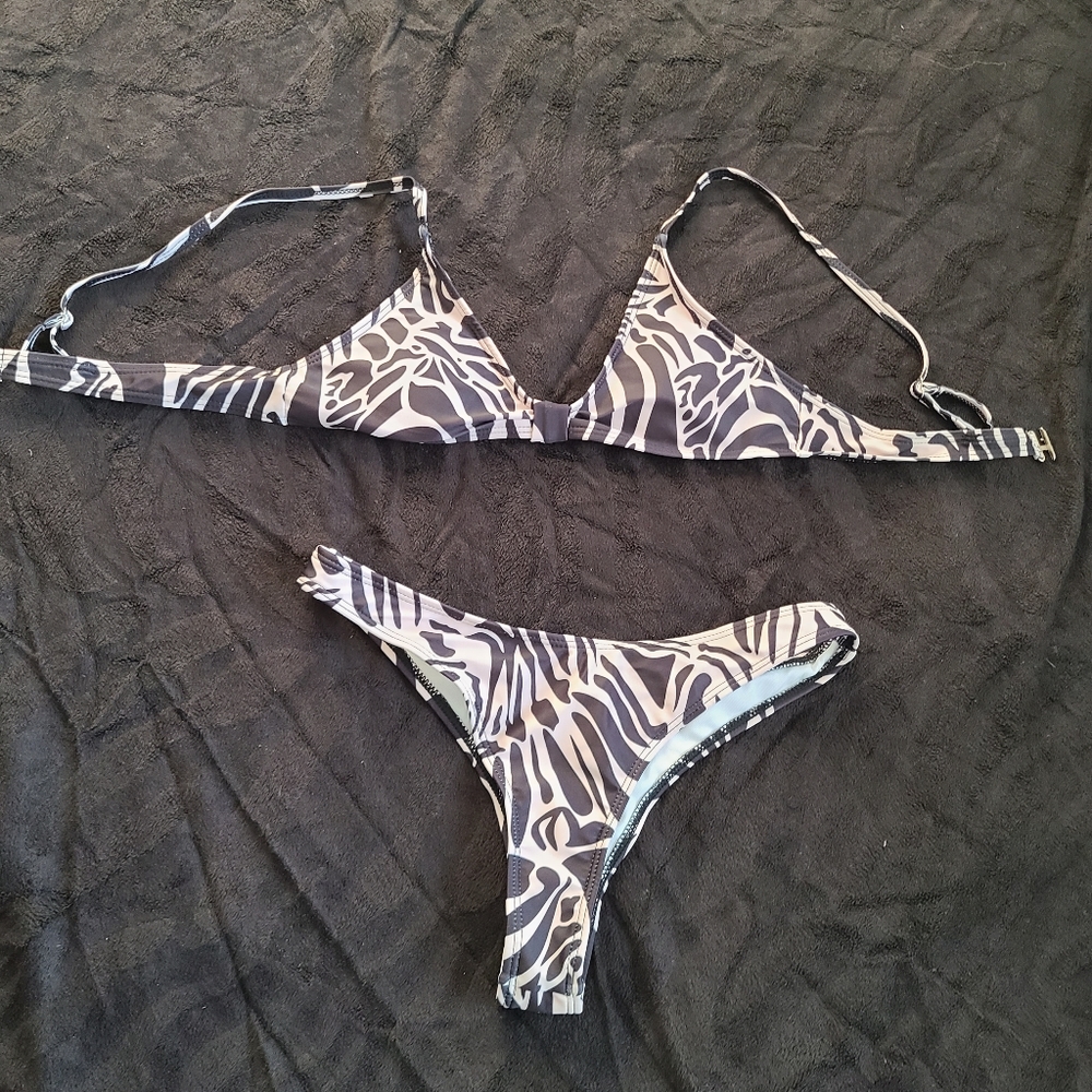 Zebra Stripped Pattern Bikini